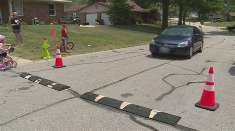 Missouri man makes speed bumps to slow traffic